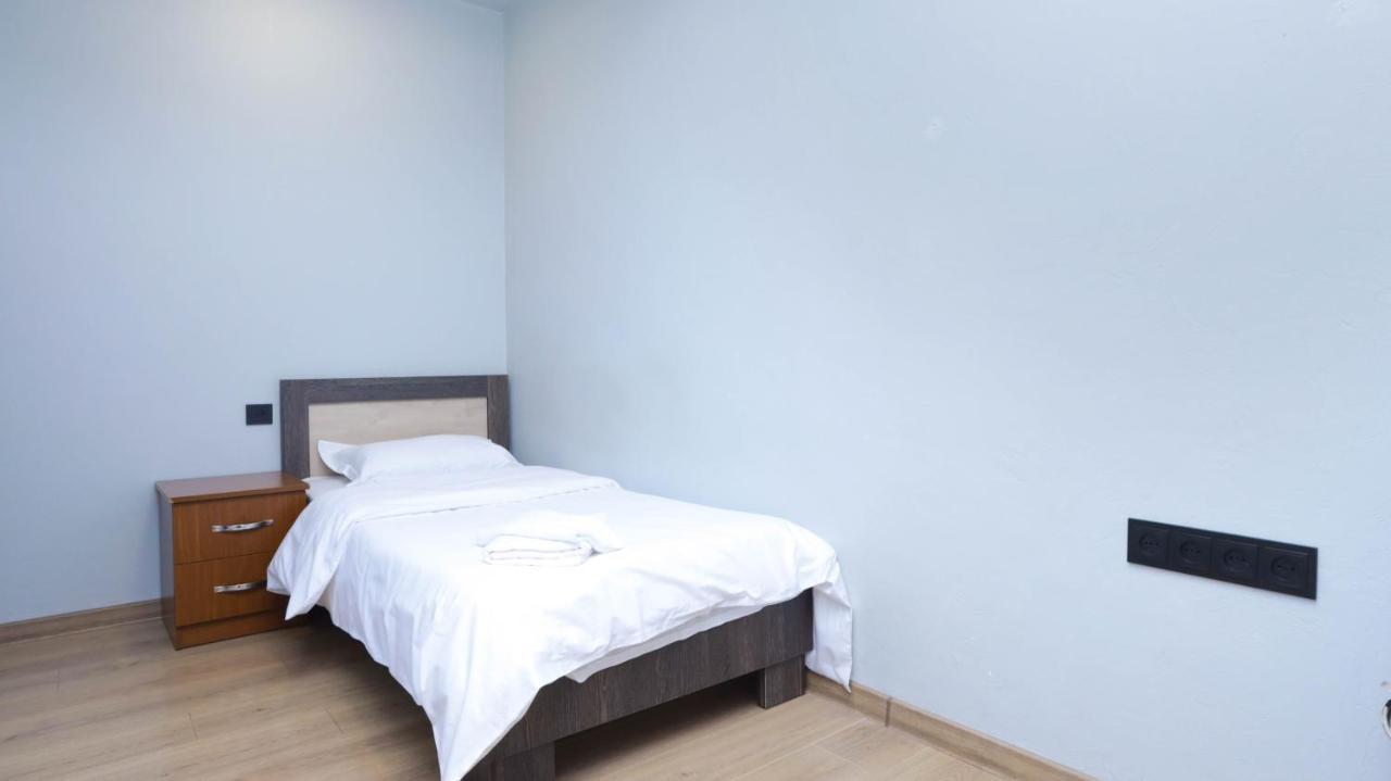 יירבאן Stay Inn Apartments On Amiryan 15 מראה חיצוני תמונה