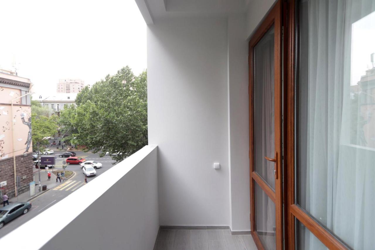 יירבאן Stay Inn Apartments On Amiryan 15 מראה חיצוני תמונה