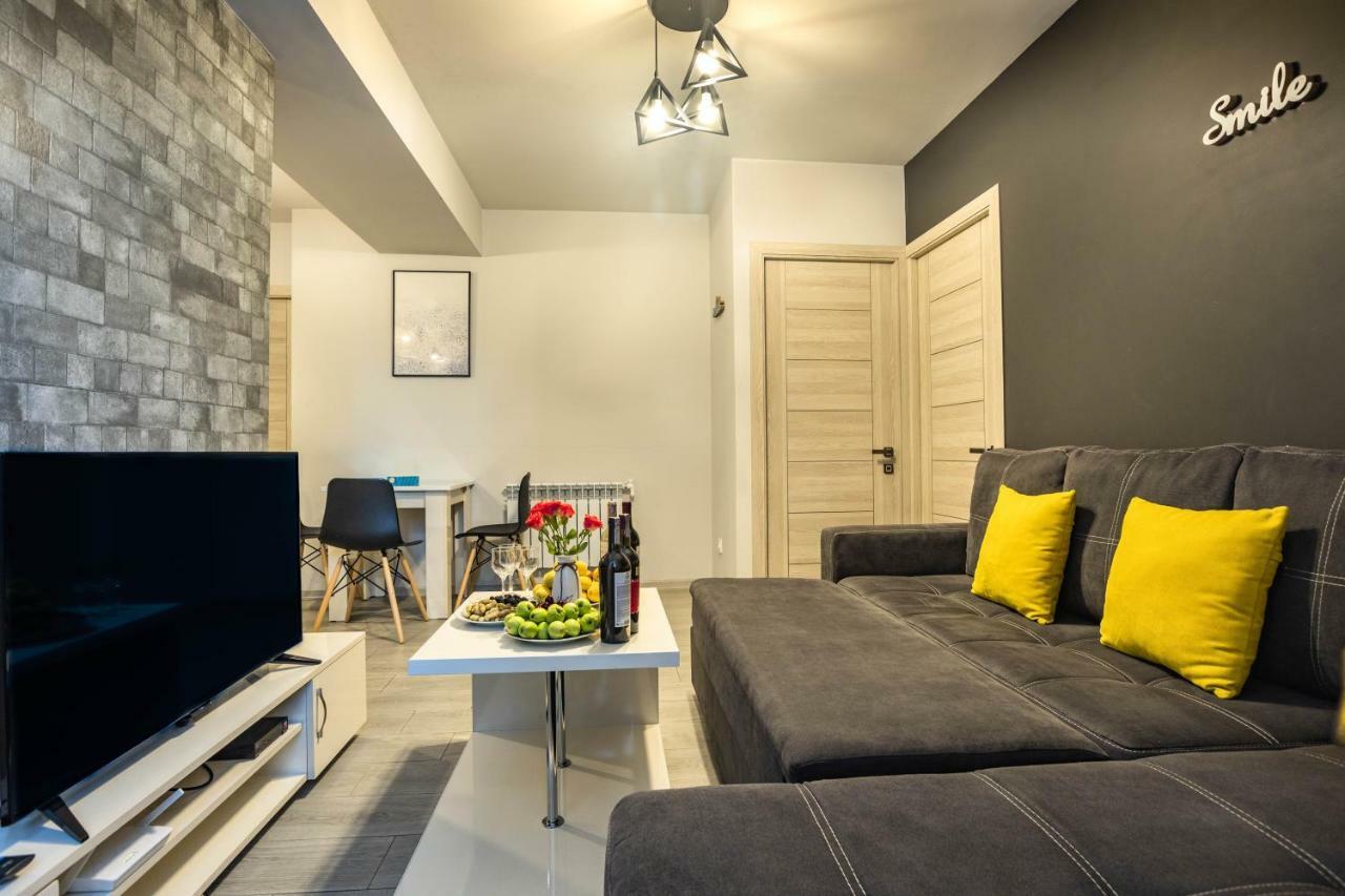 יירבאן Stay Inn Apartments On Amiryan 15 מראה חיצוני תמונה