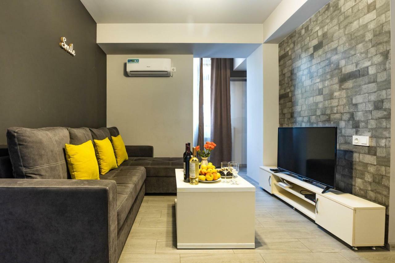 יירבאן Stay Inn Apartments On Amiryan 15 מראה חיצוני תמונה