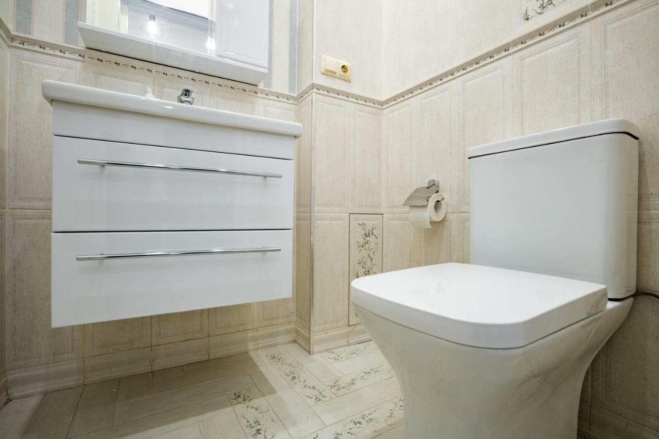 יירבאן Stay Inn Apartments On Amiryan 15 מראה חיצוני תמונה